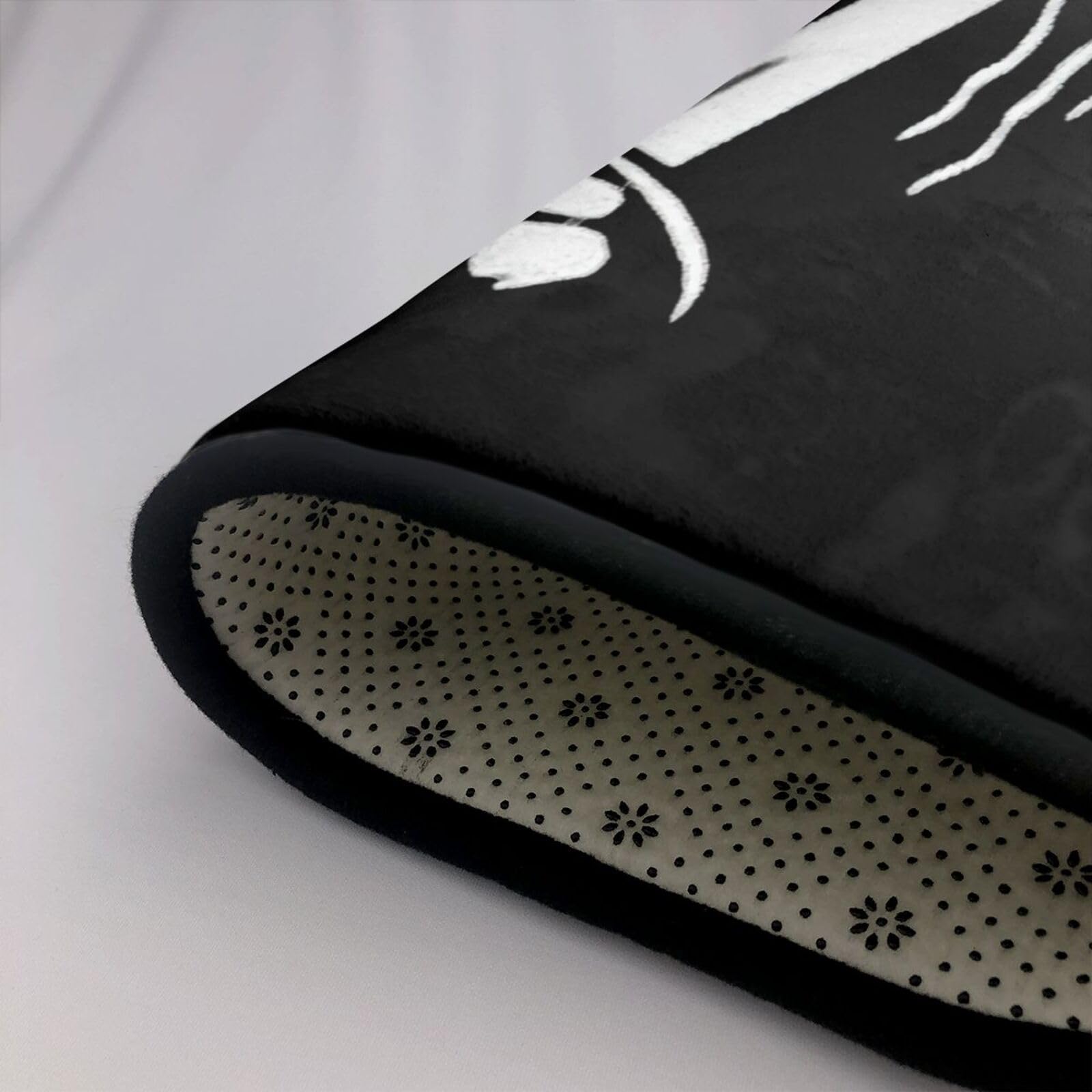 Amazon｜パイレーツ オブ カリビアン マット カーペット ラグ